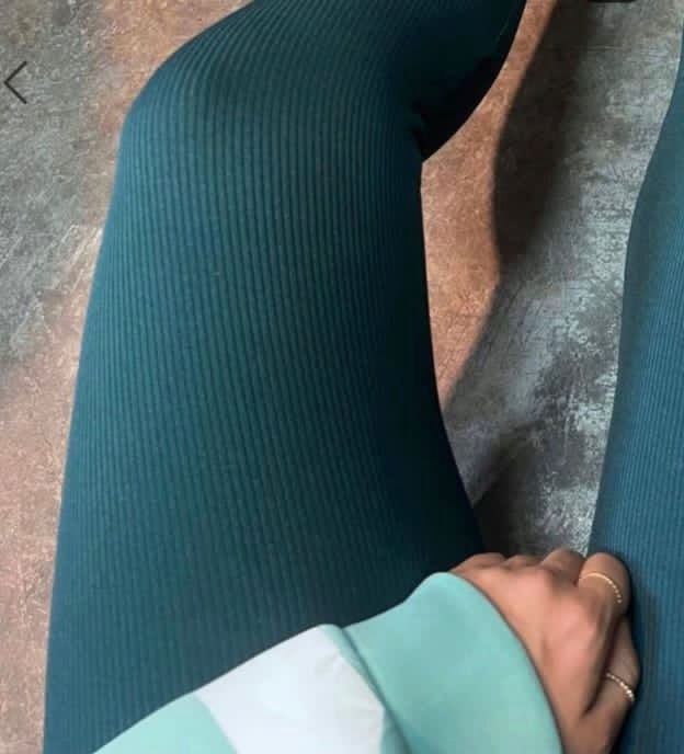 Ribbed Green Jeggings for women